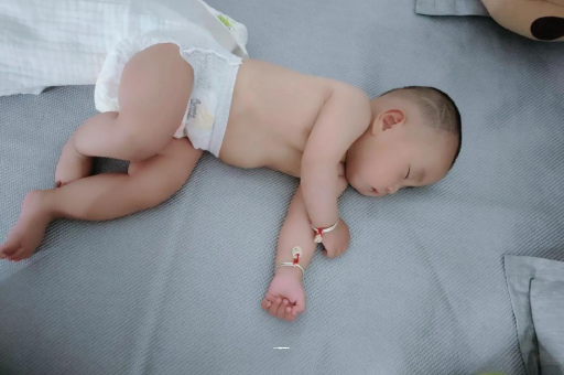 慈溪几个月宝宝会抬头